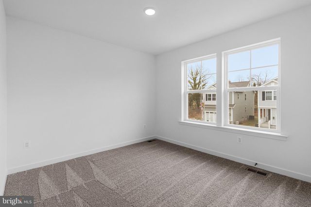 5719 HOWARD DR, Glen Burnie, MD 21061