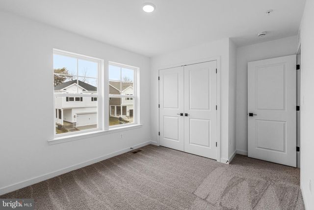 5719 HOWARD DR, Glen Burnie, MD 21061