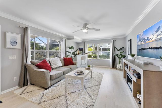 5704 Wheatley Court, Boynton Beach, FL 33436