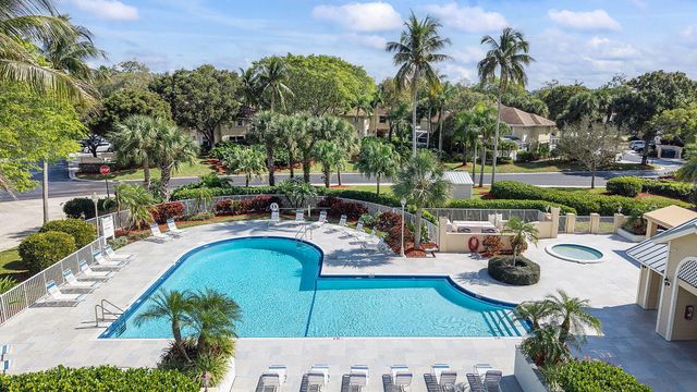 5704 Wheatley Court, Boynton Beach, FL 33436