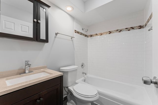 6001 N Kenmore Avenue 502, Chicago, IL 60660