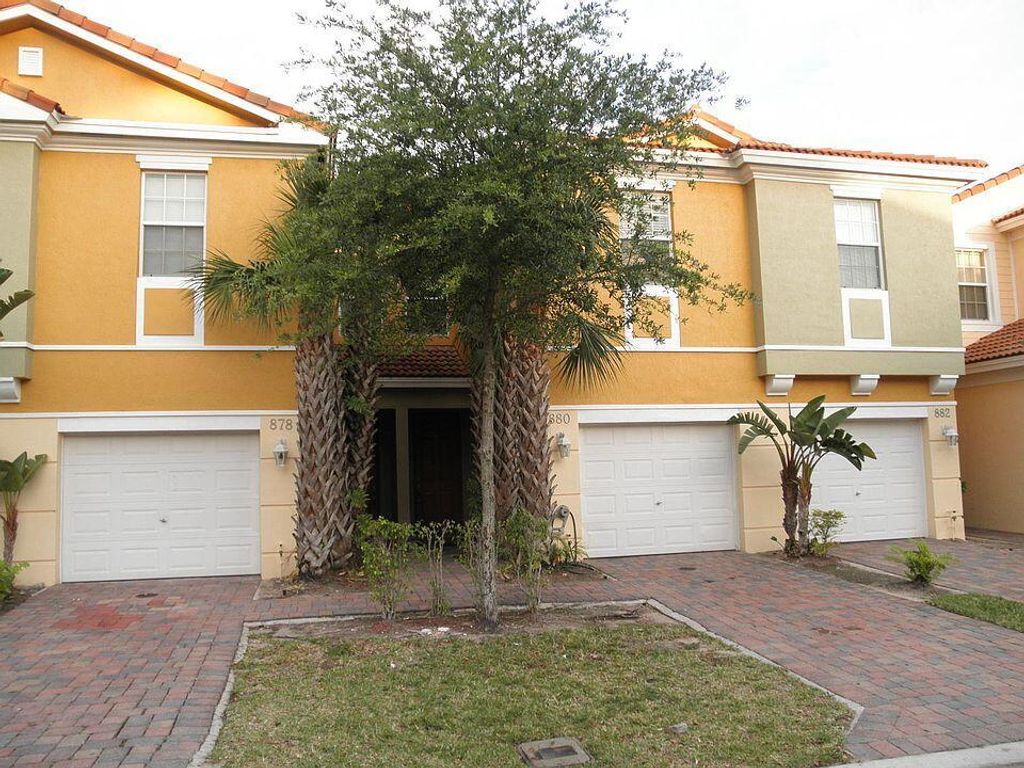 880 Pipers Cay Drive, West Palm Beach, FL 33415