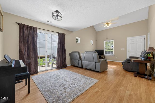 5512 Roan Mountain Place, Raleigh, NC 27613