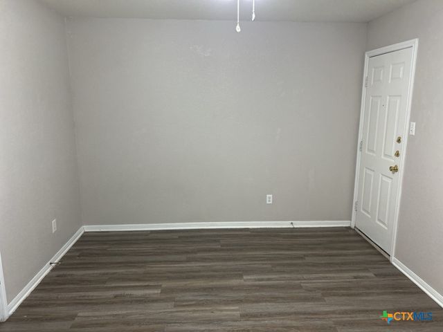 202 W Truman Avenue, Copperas Cove, TX 76522