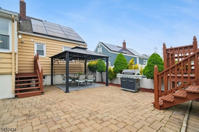 26 Rutgers Pl, Bloomfield Twp., NJ 07003