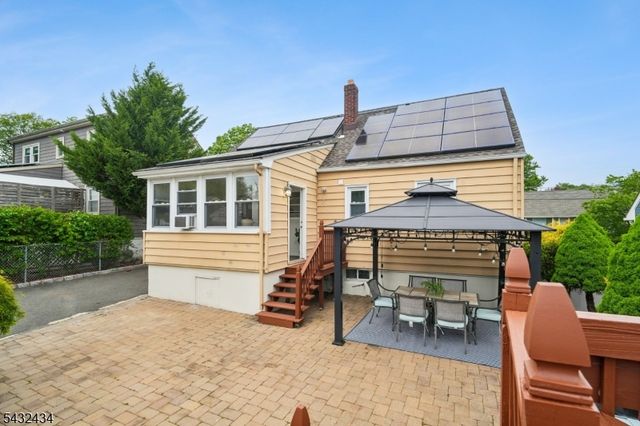 26 Rutgers Pl, Bloomfield Twp., NJ 07003