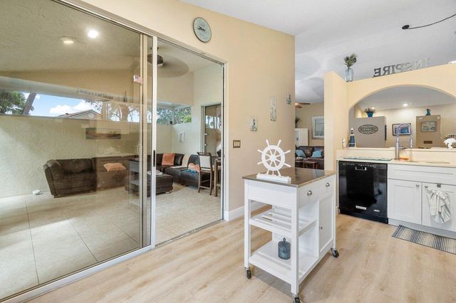 1804 Rosewood Way, Palm Beach Gardens, FL 33418