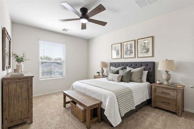 144 Harvest Creek DR, Uhland, TX 78640