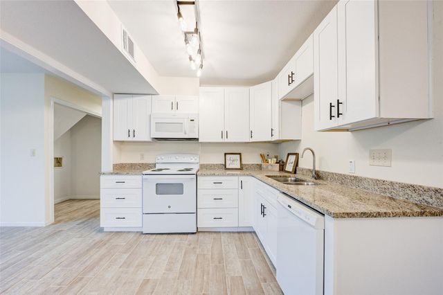630 Martin L King Street N, Liberty, TX 77575