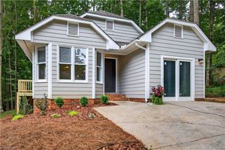 8 Brookshire Court, Greensboro, NC 27455