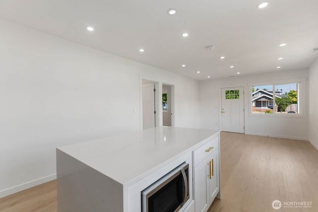6648 S Lawrence Street, Tacoma, WA 98409
