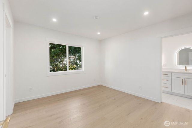 6648 S Lawrence Street, Tacoma, WA 98409