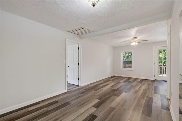 89 Silas King Street, Buford, GA 30518