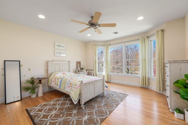 90 Caiola Court, Greenport, NY 11944