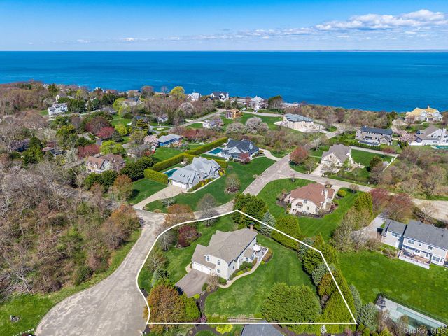 90 Caiola Court, Greenport, NY 11944