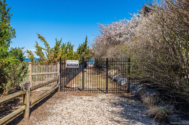 90 Caiola Court, Greenport, NY 11944