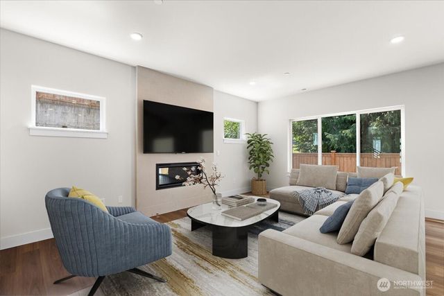 17919 Sunset Road, Bothell, WA 98012