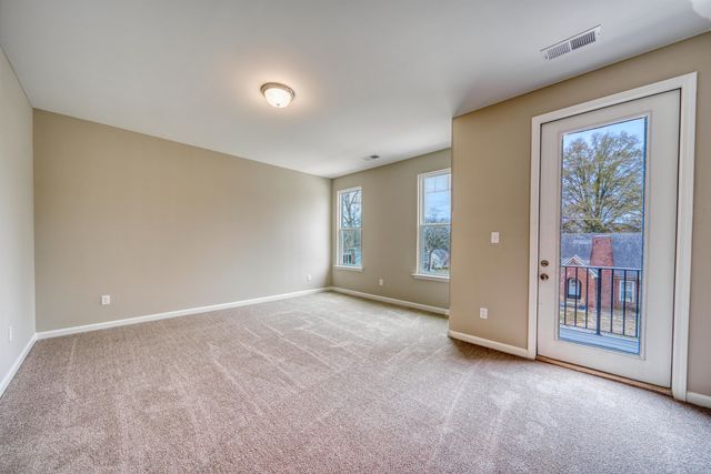 212 E WASHINGTON AVE, Covington, TN 38019