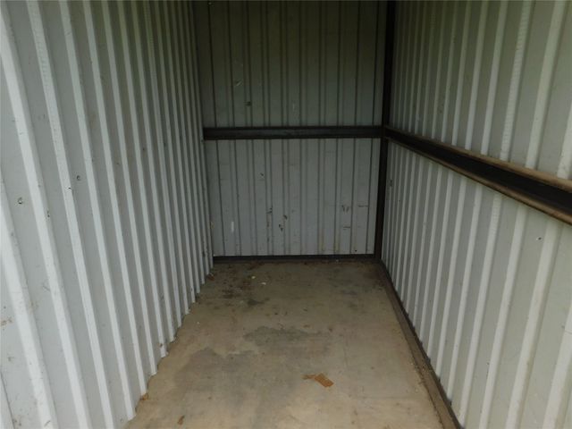 1401 N Neches, Coleman, TX 76834