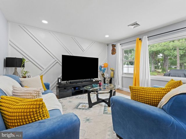 181 SOMERSET DR, Willingboro, NJ 08046