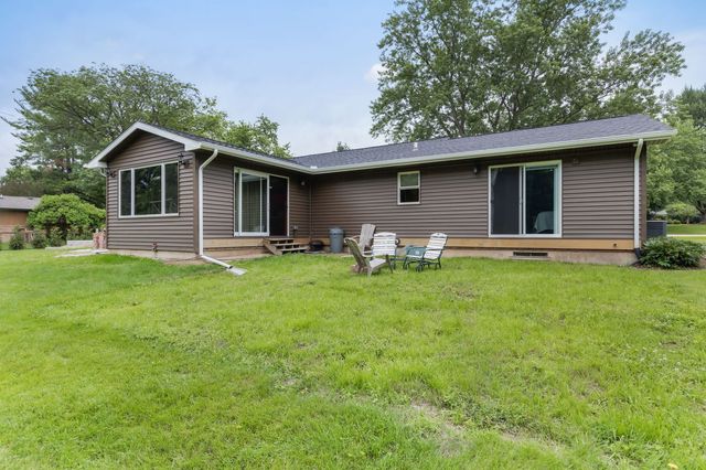 83 S Linden Drive, Plano, IL 60545