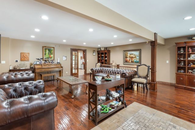83 S Linden Drive, Plano, IL 60545