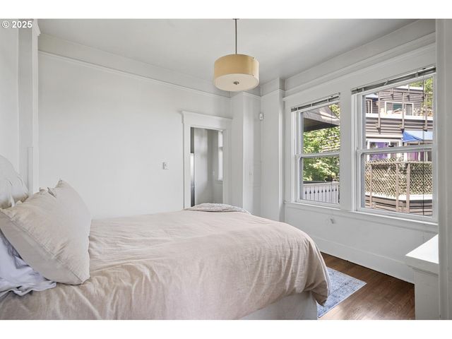 839 Sw GREEN Ave, Portland, OR 97205