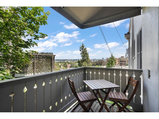 839 Sw GREEN Ave, Portland, OR 97205