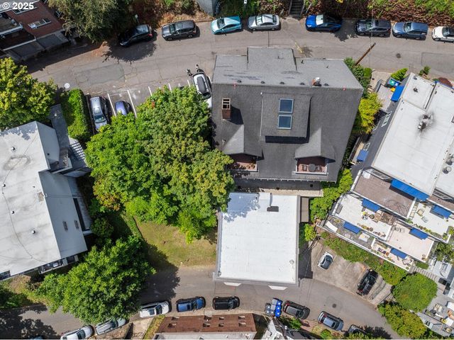 839 Sw GREEN Ave, Portland, OR 97205