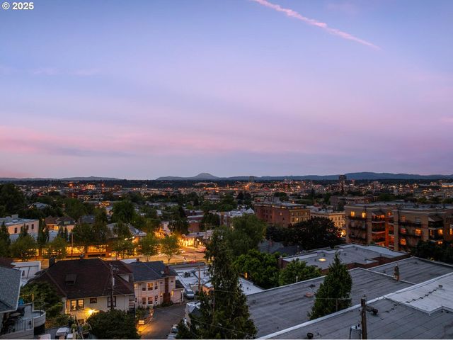 839 Sw GREEN Ave, Portland, OR 97205