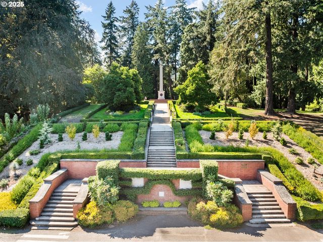 839 Sw GREEN Ave, Portland, OR 97205