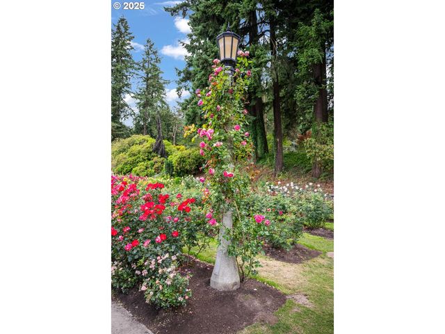 839 Sw GREEN Ave, Portland, OR 97205