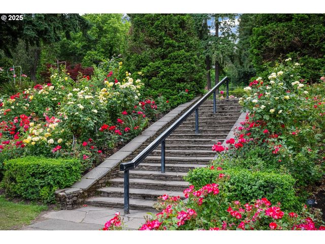 839 Sw GREEN Ave, Portland, OR 97205