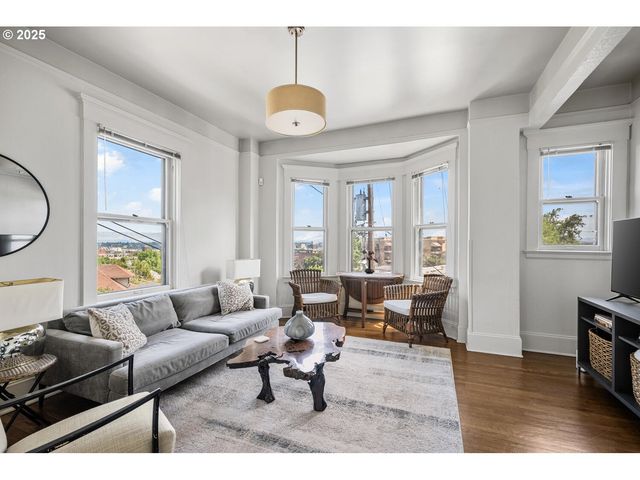 839 Sw GREEN Ave, Portland, OR 97205