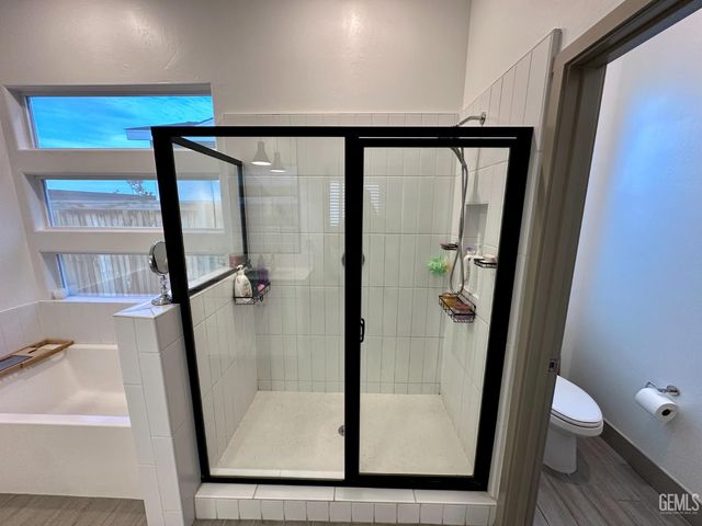 3109 Little Cedar Way, Shafter, CA 93263