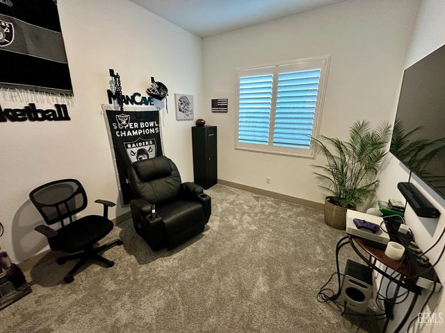 3109 Little Cedar Way, Shafter, CA 93263