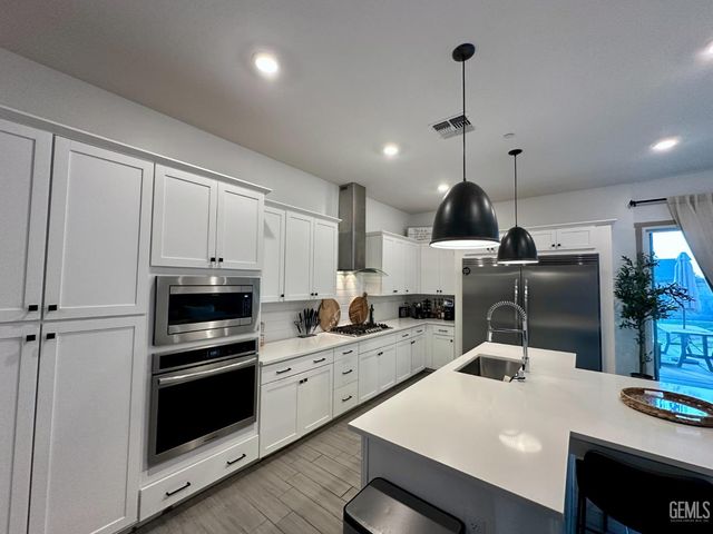 3109 Little Cedar Way, Shafter, CA 93263