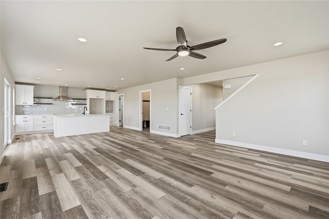 808 Crestview, Solon, IA 52333