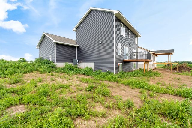 808 Crestview, Solon, IA 52333