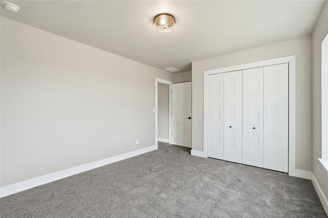 808 Crestview, Solon, IA 52333