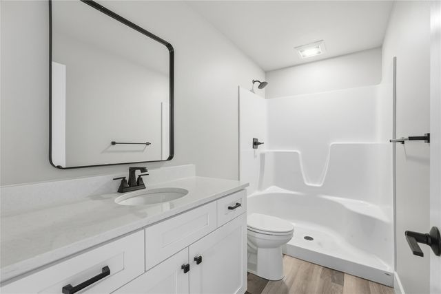 808 Crestview, Solon, IA 52333