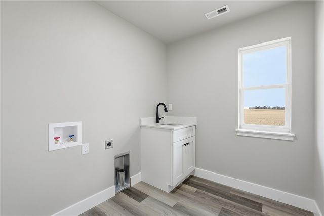 808 Crestview, Solon, IA 52333