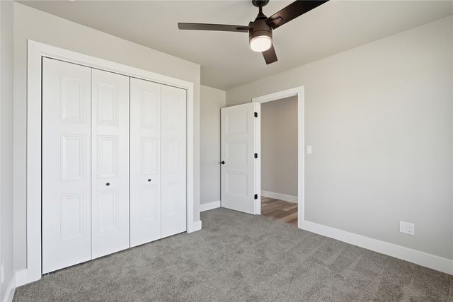 808 Crestview, Solon, IA 52333