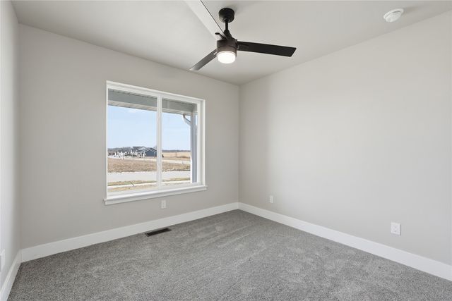 808 Crestview, Solon, IA 52333