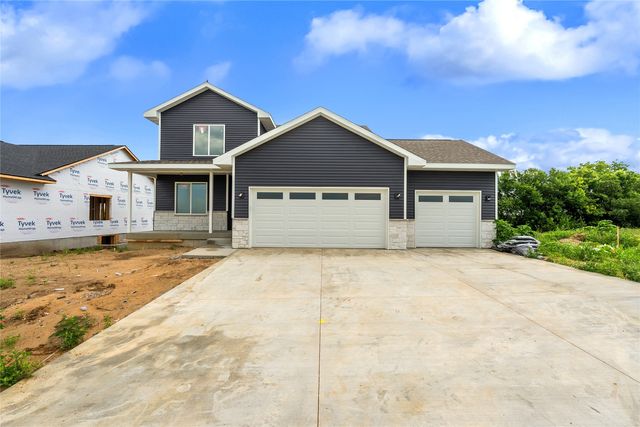 808 Crestview, Solon, IA 52333
