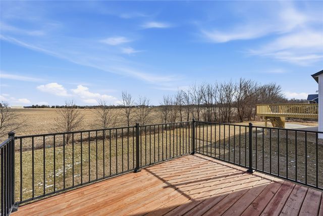 808 Crestview, Solon, IA 52333