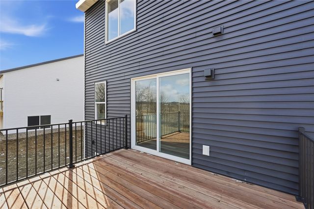 808 Crestview, Solon, IA 52333