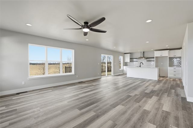 808 Crestview, Solon, IA 52333