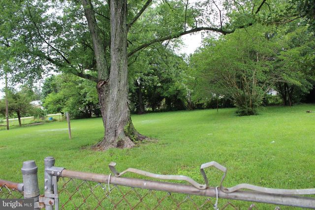 803 GRAFTON ST, Fredericksburg, VA 22405