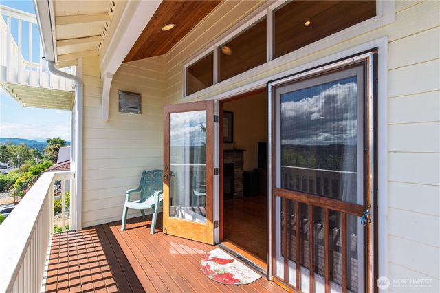 3215 Rickey Road NE, Bremerton, WA 98310